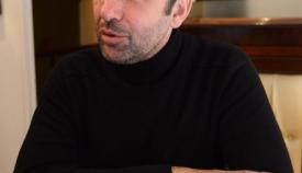 Ο Ρένος Χαραλαμπίδης δηλώνει αναρχοδεξιός.