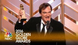 Ο Κουέντιν Ταραντίνο παραλαμβάνει την Χρυσή Σφαίρα για λογαριασμό του Μορρικόνε που δεν μπορούσε να είναι παρών.