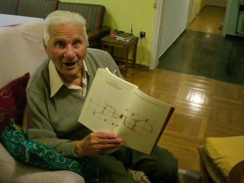 Ο Ιπποκράτης Δάκογλου (1915-2016), πατέρας του Πολύδωρου Δάκογλου.