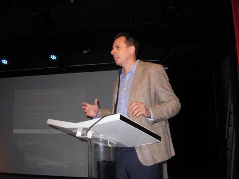 09.10.2016: Ο εκπαιδευτικός Θωμάς Γεώργας ήταν ο πρώτος ομιλητής και συνέβαλε με την μαρτυρία του στο βιβλίο.