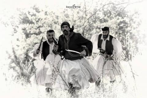 Ο Λεωνίδας Κακούρης, ο Χρήστος Μπάτζιος και ο Κυριάκος Χρυσίδης στα γυρίσματα της «Εξόδου 1826».