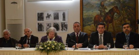 20.03.2016: Ιδιαίτερη συγκίνηση προκάλεσε η απαγγελία από τον μικρό Γρηγοράκο, εγγονό του Καπετάνιου, ποιήματος το οποίο συνέγραψε επ’ ευκαιρία της εκδηλώσεως ο ποιητής Ανδρέας Αλεξόπουλος.