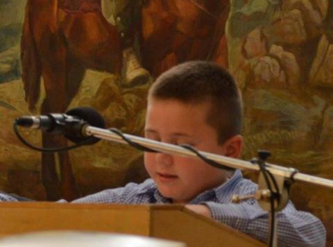 20.03.2016: Ιδιαίτερη συγκίνηση προκάλεσε η απαγγελία από τον μικρό Γρηγοράκο, εγγονό του Καπετάνιου, ποιήματος το οποίο συνέγραψε επ’ ευκαιρία της εκδηλώσεως ο ποιητής Ανδρέας Αλεξόπουλος.