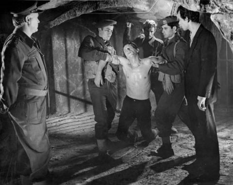 «Μπροστά στην Αγχόνη».