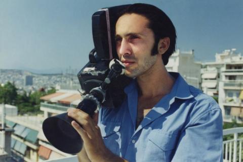 Ο Ρένος Χαραλαμπίδης σκηνοθετώντας το «No Budget Story».