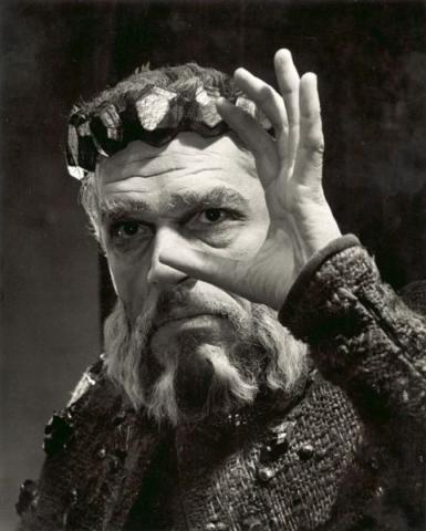 «Βασιλιάς Ληρ» σε σκηνοθεσία Πήτερ Μπρουκ.