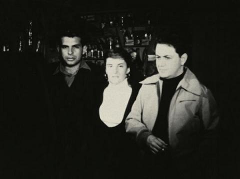 Ο Νίκος Κούνδουρος με την Μαργαρίτα Λυμπεράκη, σεναριογράφο της «Μαγικής Πόλης», και τον Μάνο Χατζηδάκη, που έγραψε την μουσική. 