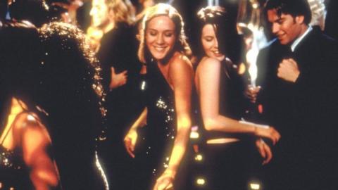 Η Χλόη Σεβίνι και η Κέιτ Μπλάνσουελ χορεύουν «Στον ρυθμό της ντίσκο»